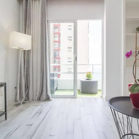 Aqui Esta Tu Hogar Con Increible Vistas Al Mar. Las Palmas de Gran Canaria